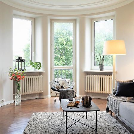 Classic Apartment In ワルシャワ エクステリア 写真