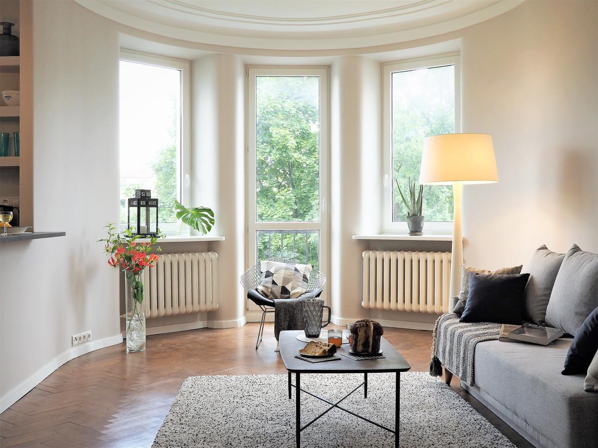 Classic Apartment In ワルシャワ エクステリア 写真